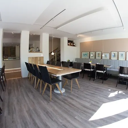 Ankerplatz-hotel Garni 빌헬름스하펜