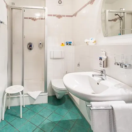 Ankerplatz-hotel Garni מלון 4*
